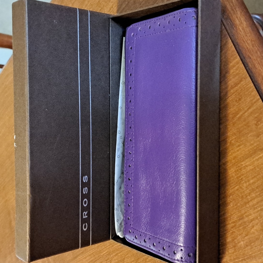 Cross lether collection  wallet